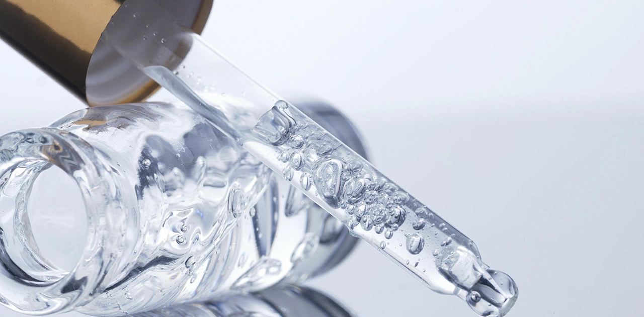 Гиалуроновая кислота для женской красоты: молекула молодости и глубокого увлажнения 