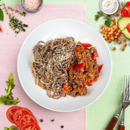 Гречневая лапша с говядиной и овощами ЕМ Диета